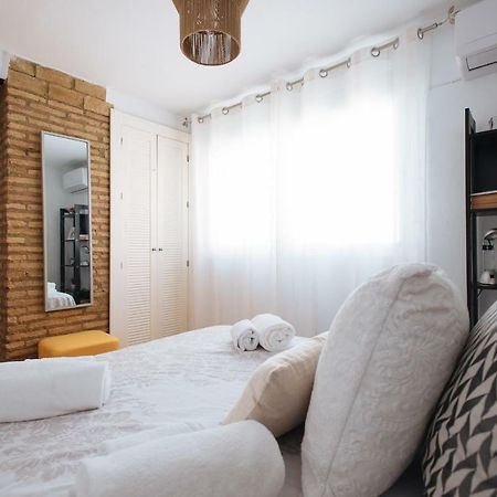 Cozy Attic With Terrace- 1Bd 1Bth- San Vicente Apartman Sevilla Kültér fotó