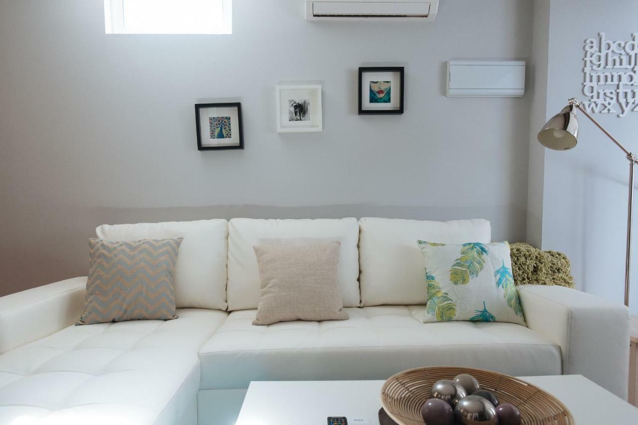 Cozy Attic With Terrace- 1Bd 1Bth- San Vicente Apartman Sevilla Kültér fotó