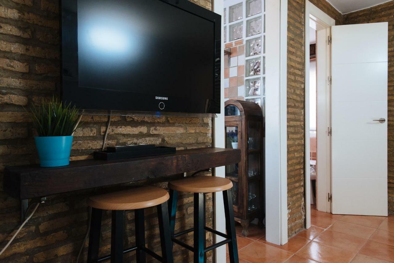 Cozy Attic With Terrace- 1Bd 1Bth- San Vicente Apartman Sevilla Kültér fotó